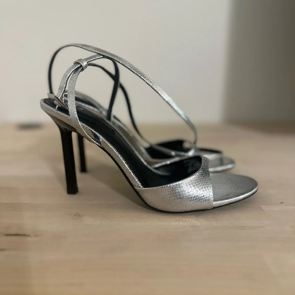 Zara Metallic Silver Strappy Heeled Sandals - Picture 3 of 4